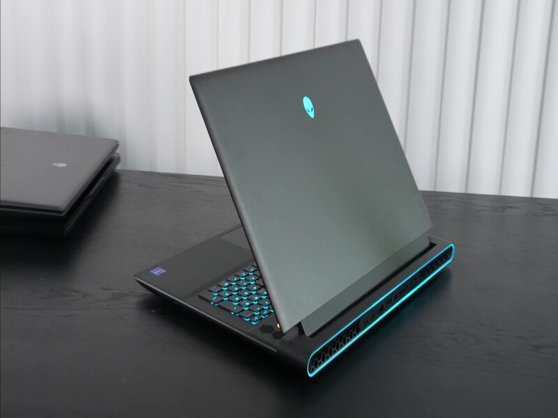 alienware-m18-r2-featured-image